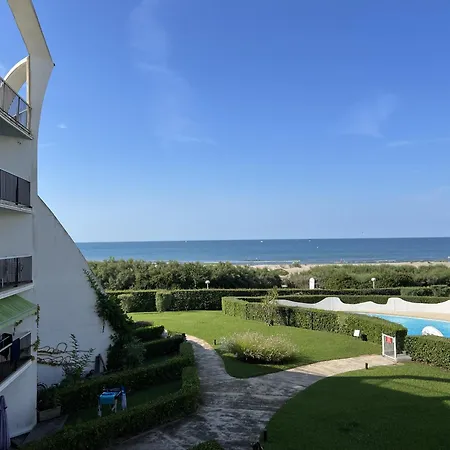Apartment Sol-y-days Belles Plages, Front De Avec Piscine *